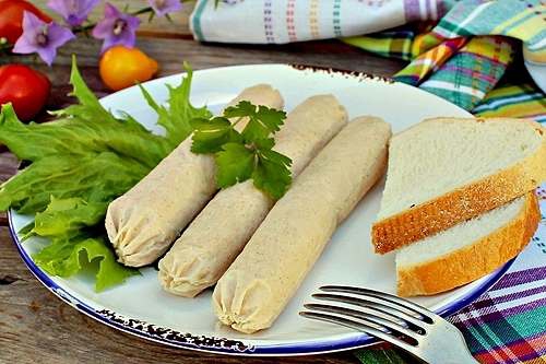 Домашние сосиски из индейки