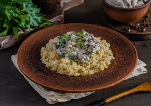 Киноа с грибным соусом: рецепт пошаговый с фото | Меню недели